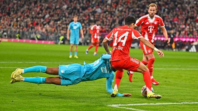 包含沃尔夫斯堡客场大胜，取得三连胜的词条