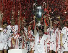 AC米兰晋级欧冠分组赛，抽签运气如何(ac米兰晋级欧冠分组赛,抽签运气如何啊)