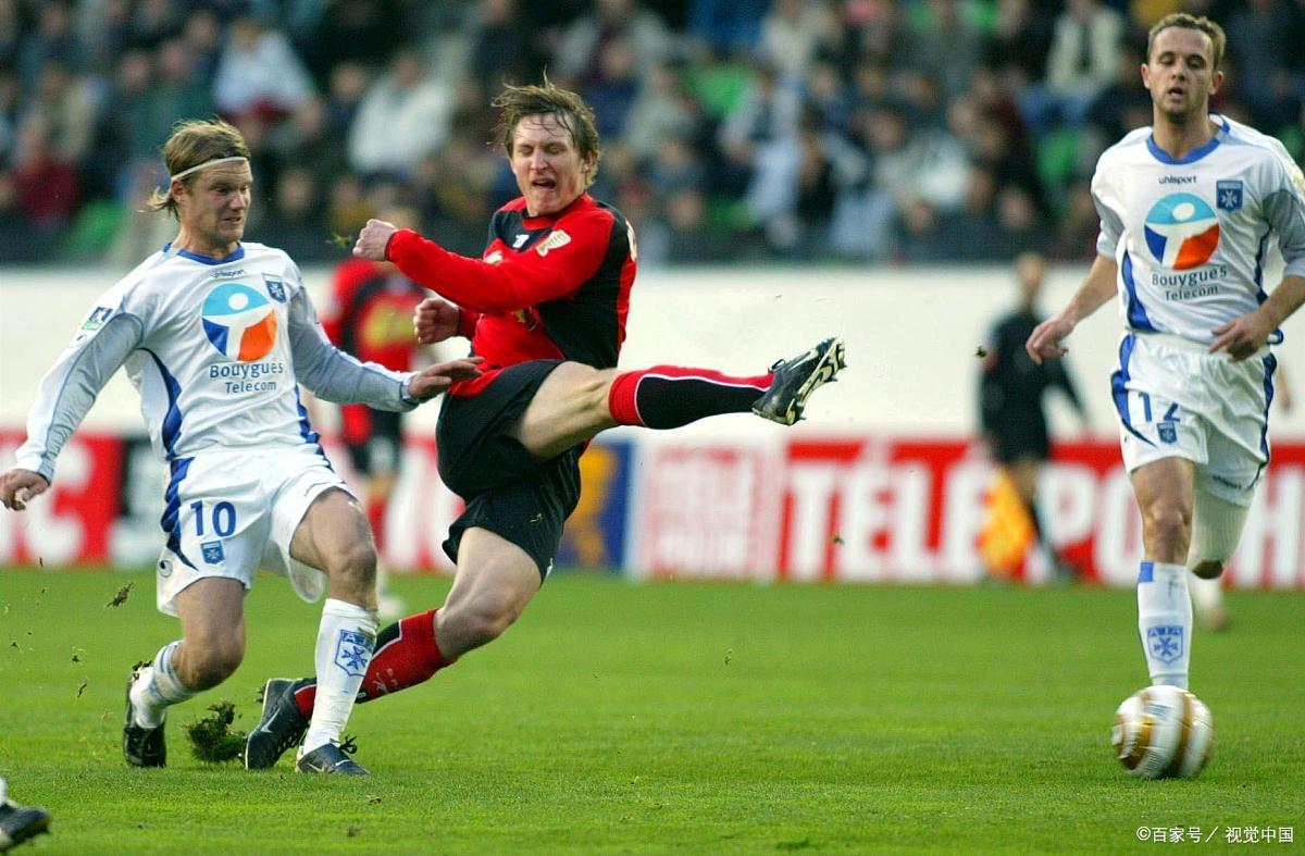 法国客场大胜波黑，稳居小组第一位置的简单介绍