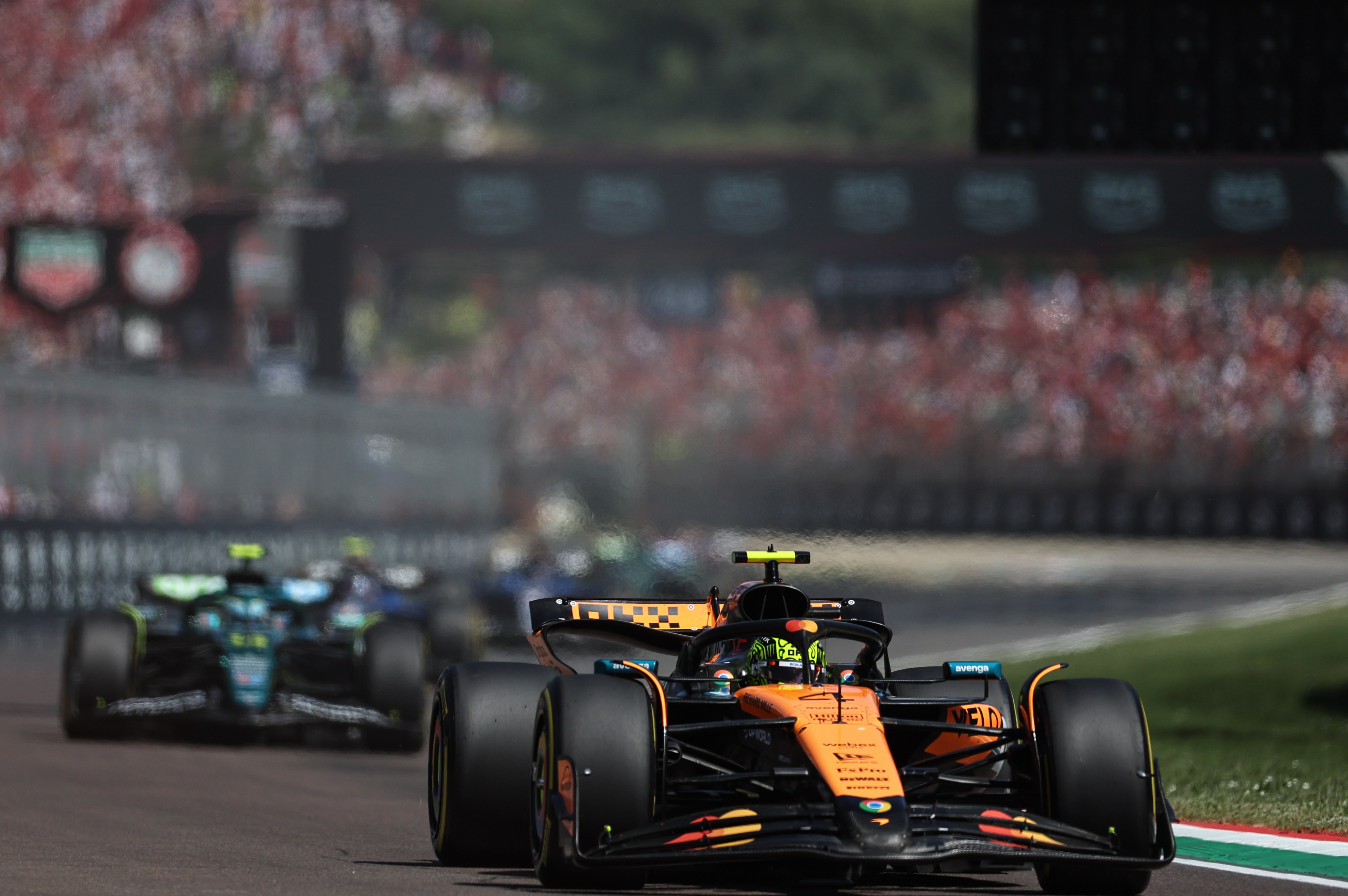 塞维利亚主场火力全开，轻松夺得比赛胜利的简单介绍