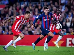 阿尔克马尔豪取六连胜，抢占榜首位置的简单介绍