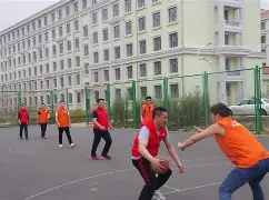 比赛焦点迎来激烈的对抗，胜者将笑到最后